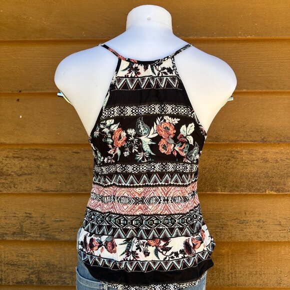 Happening In The Present Floral Black Tie Key Hole Front Tank Top Size S - Picture 5 of 7